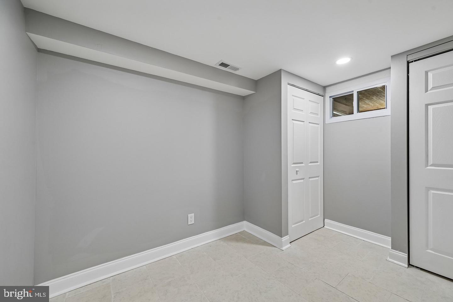 628 Roundview Rd Property Photo 28