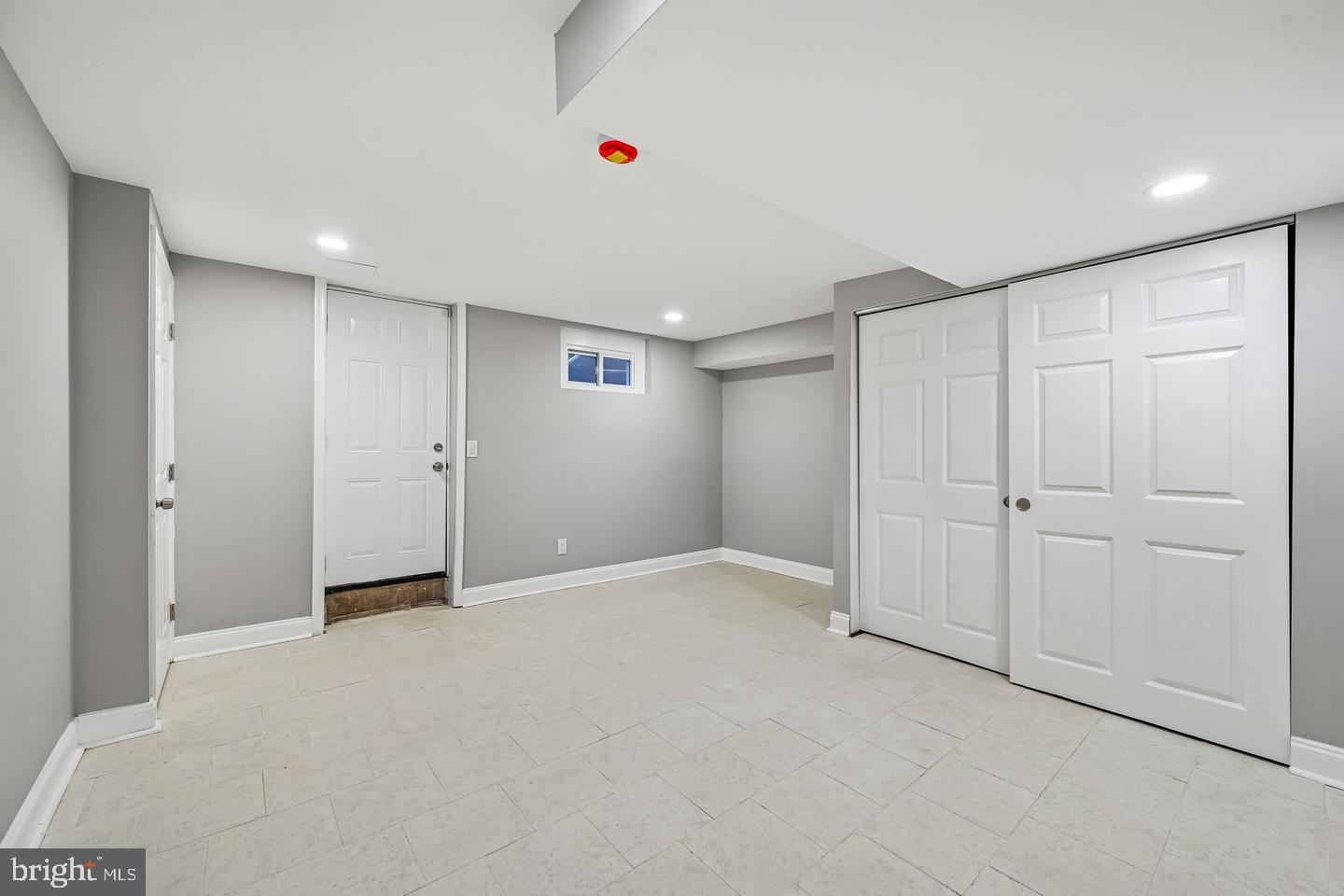 628 Roundview Rd Property Photo 31