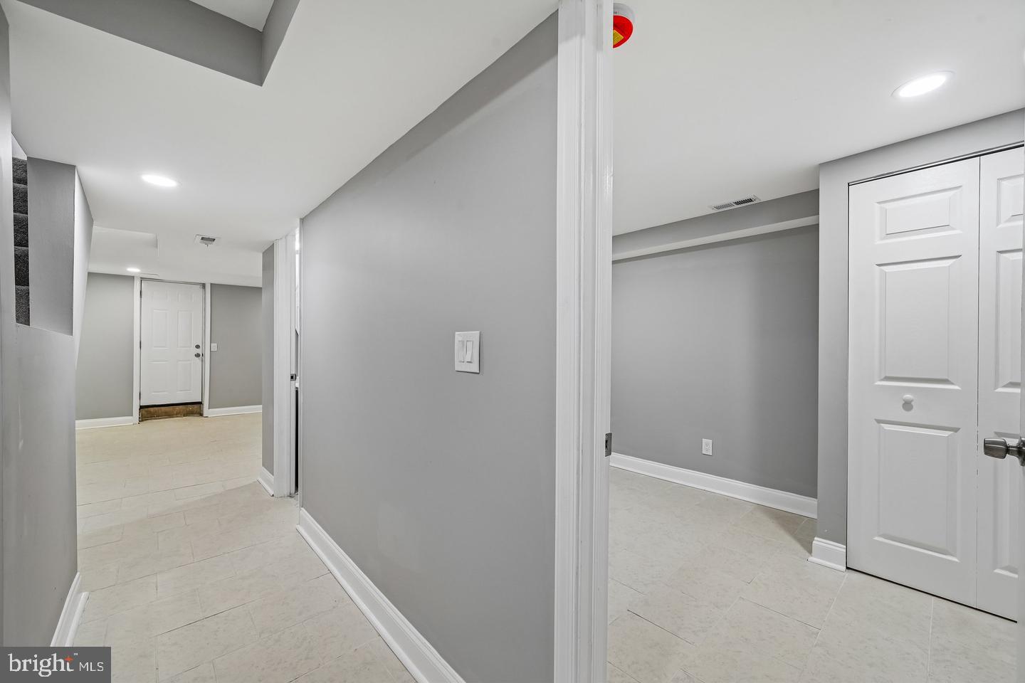 628 Roundview Rd Property Photo 35