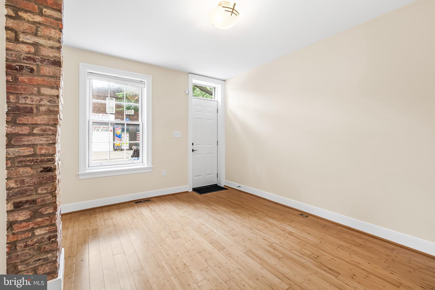 1815 Fleet St Property Photo 14