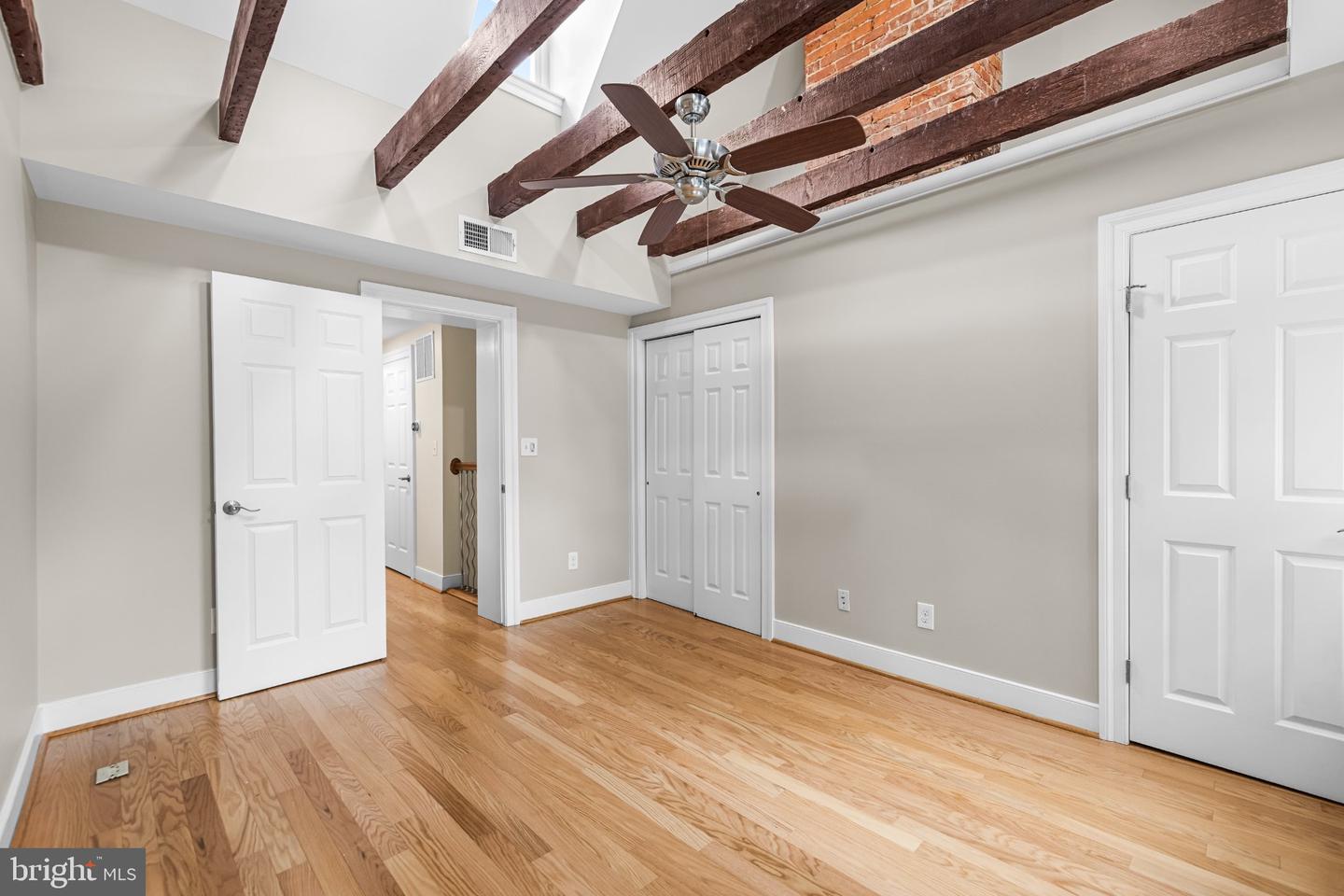 1815 Fleet St Property Photo 27