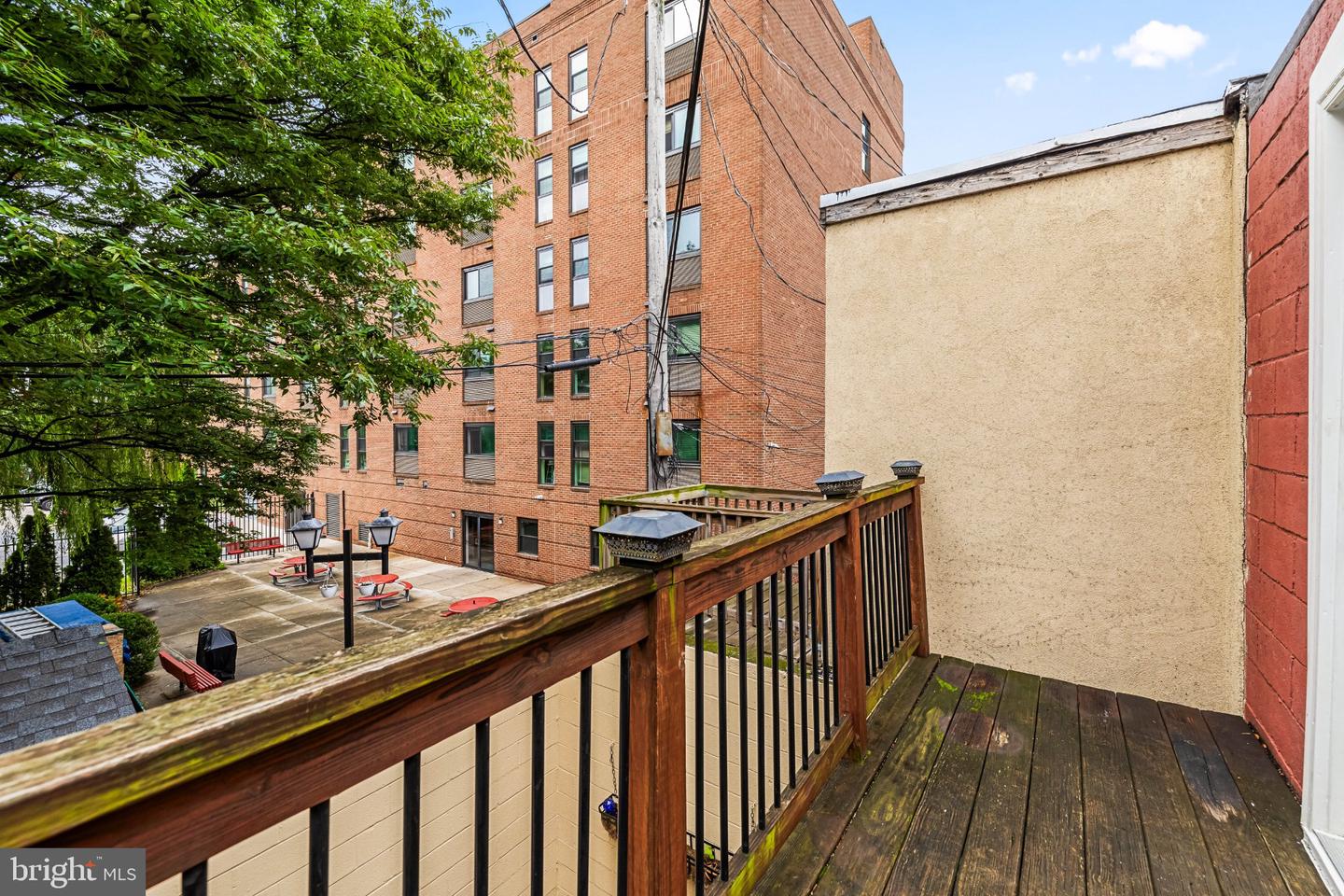 1815 Fleet St Property Photo 34
