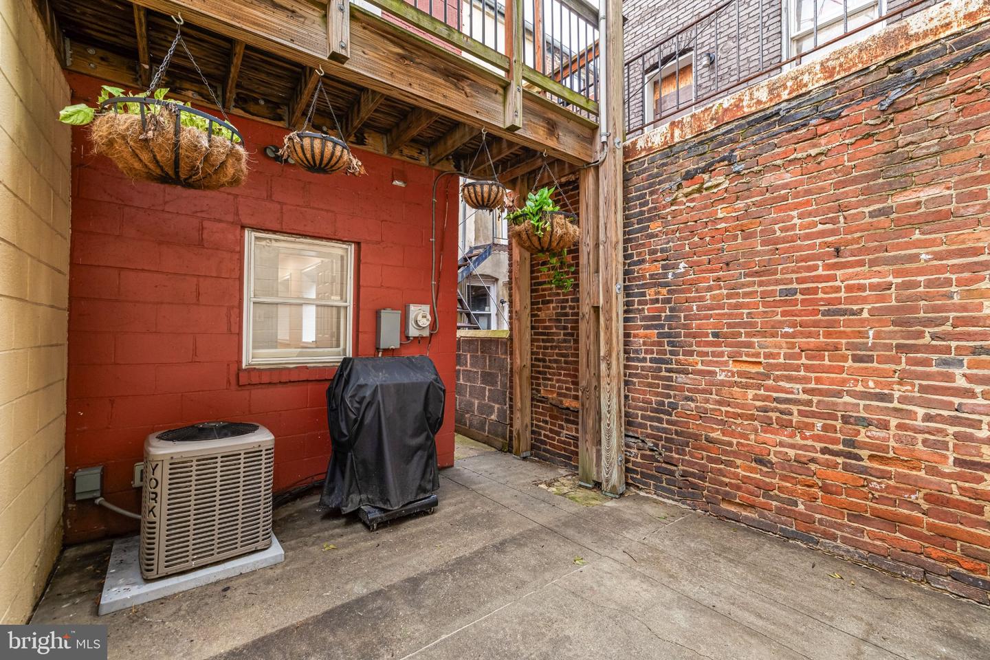 1815 Fleet St Property Photo 37