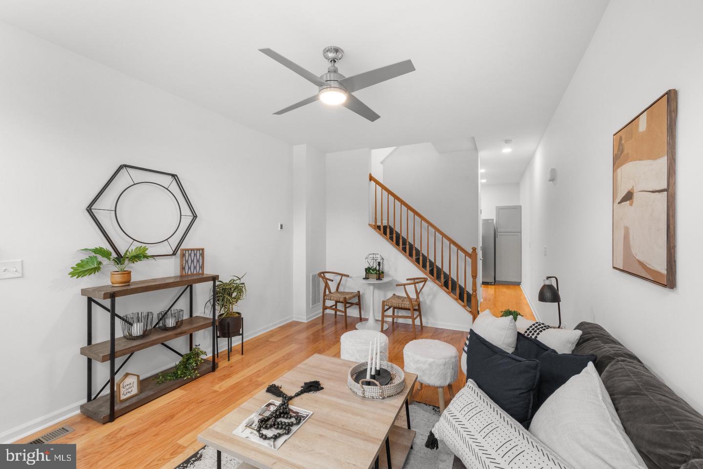 1329 VALLEY ST Property Photo 1