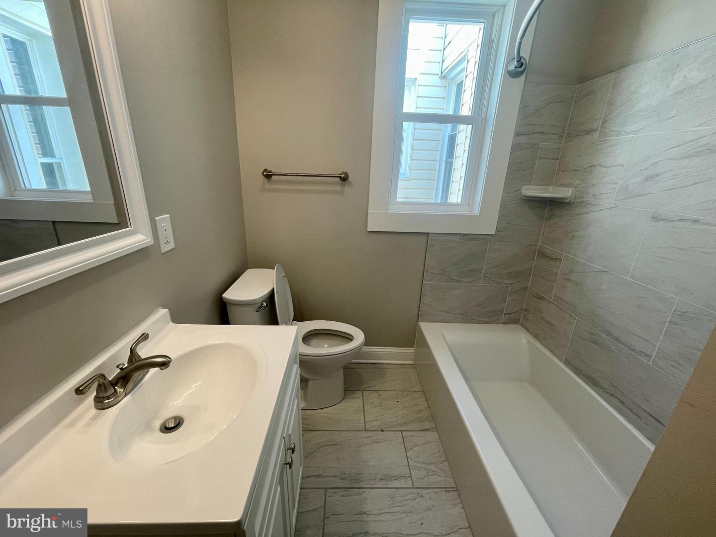 2516 Calverton Heights Property Photo 15