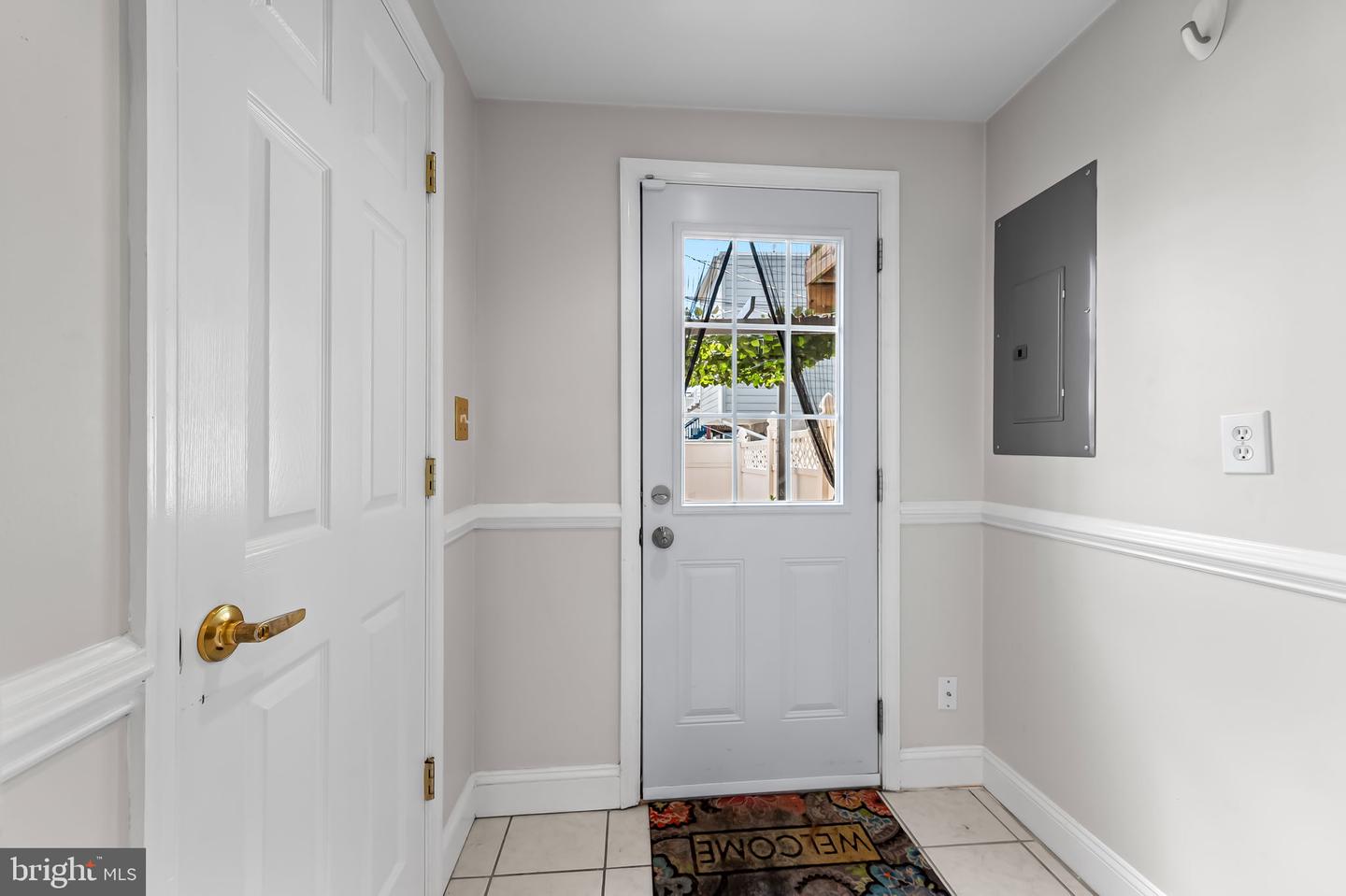 3211 Foster Property Photo 13