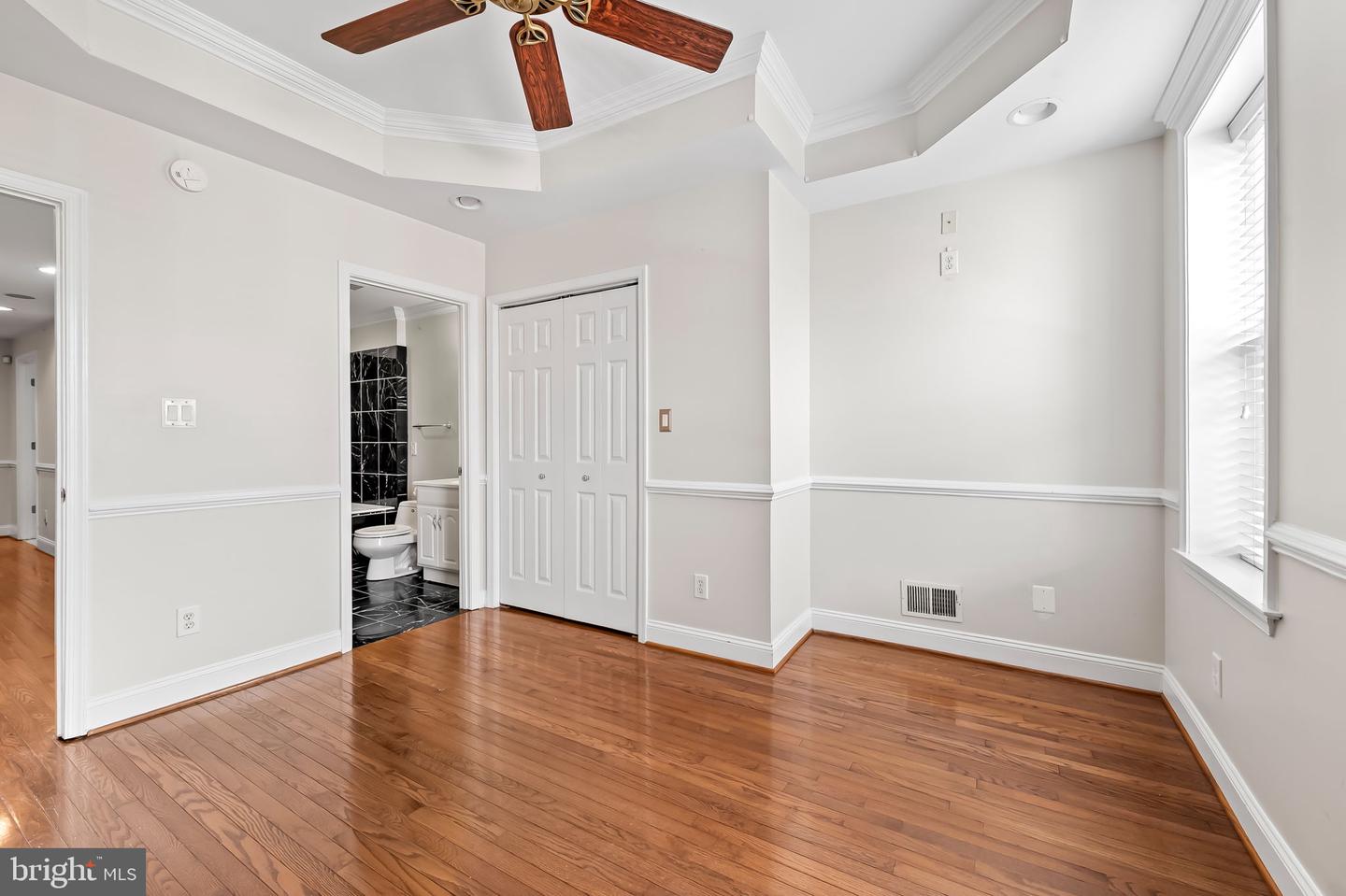 3211 Foster Property Photo 17