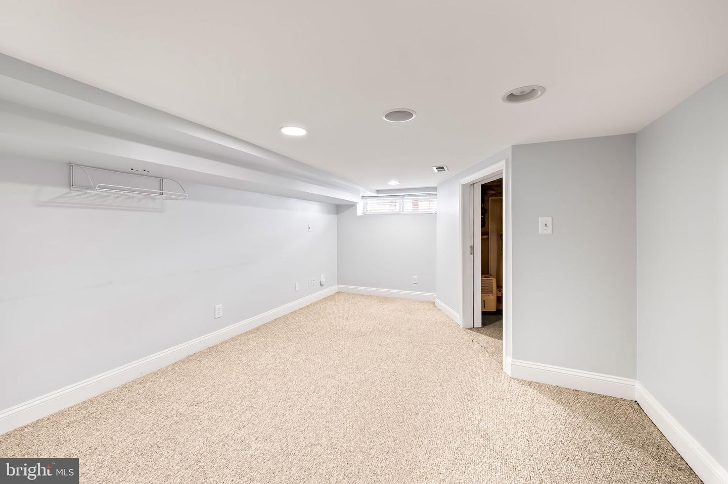 3211 Foster Property Photo 23