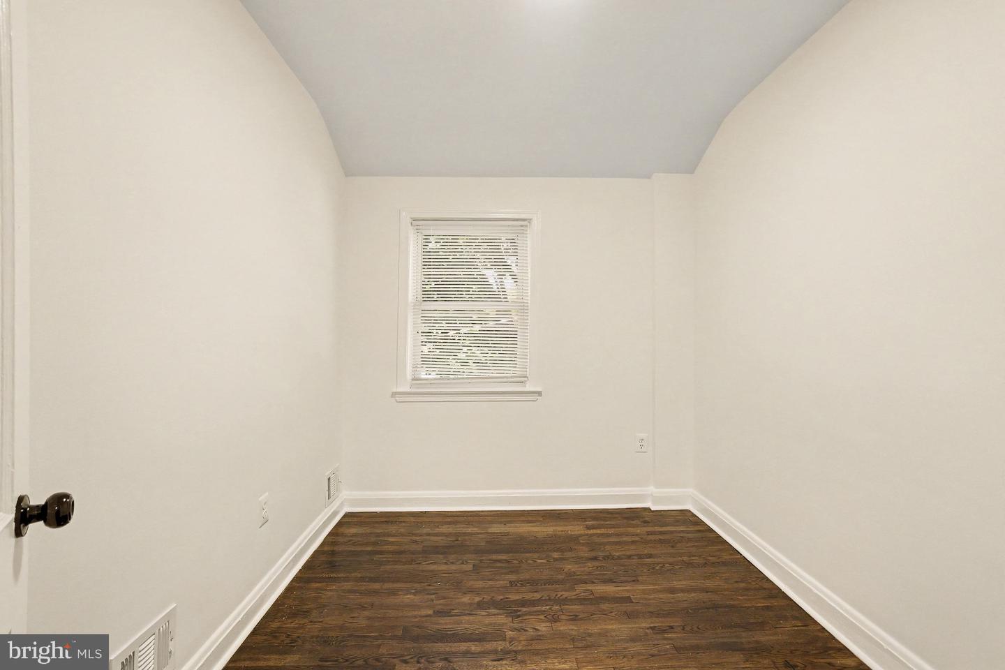 1302 Walker Ave Property Photo 9