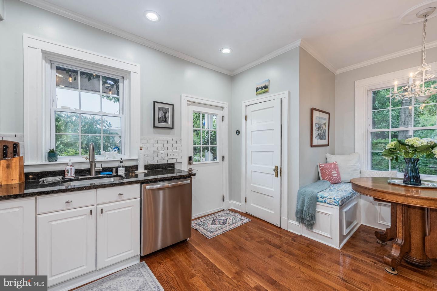 415 Southway Property Photo 13