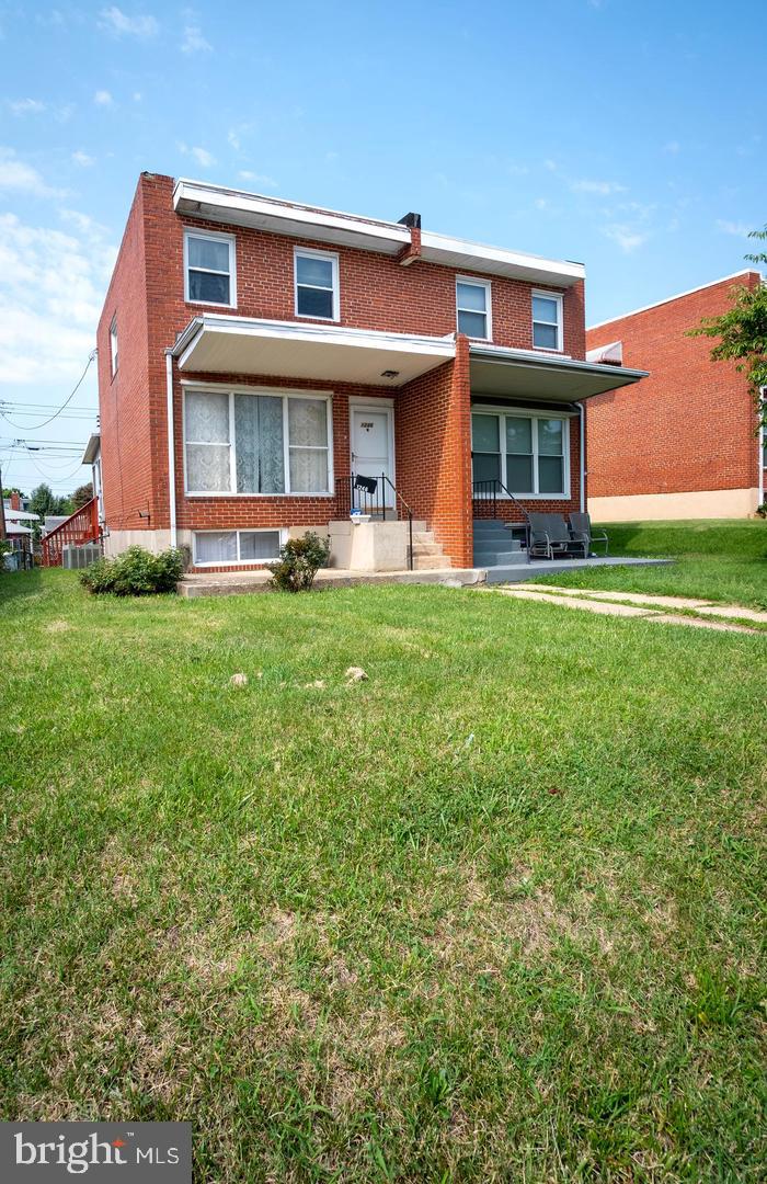 1246 PINE HEIGHTS AVE Property Photo 1
