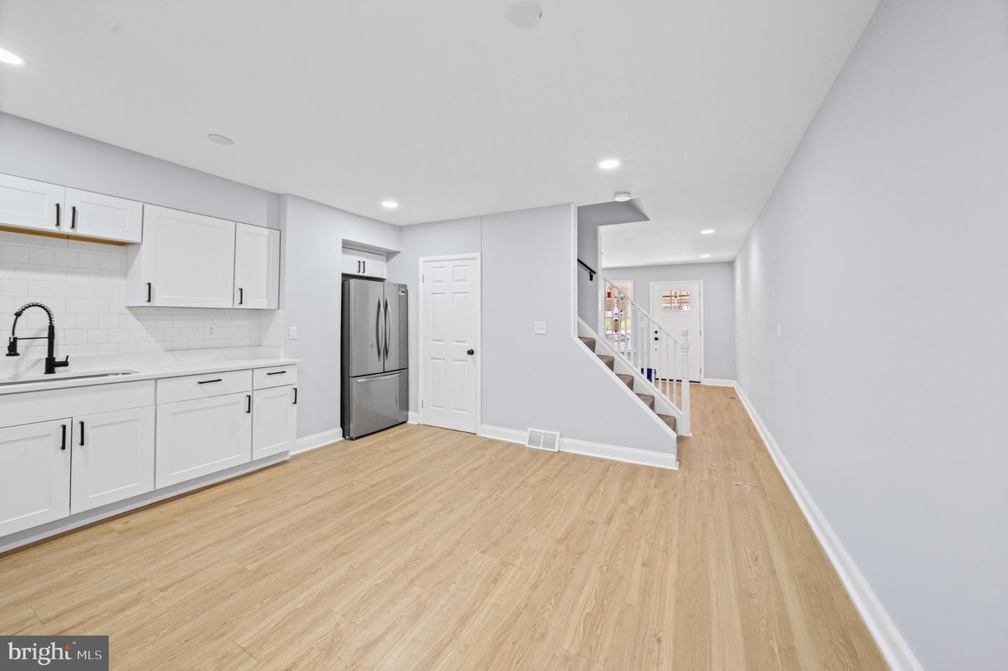1150 Monroe Property Photo 6