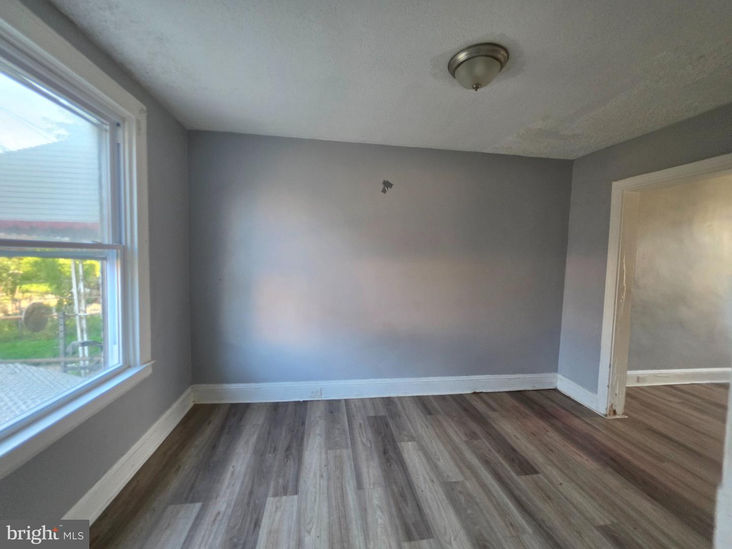 3233 Elmley Ave Property Photo 7