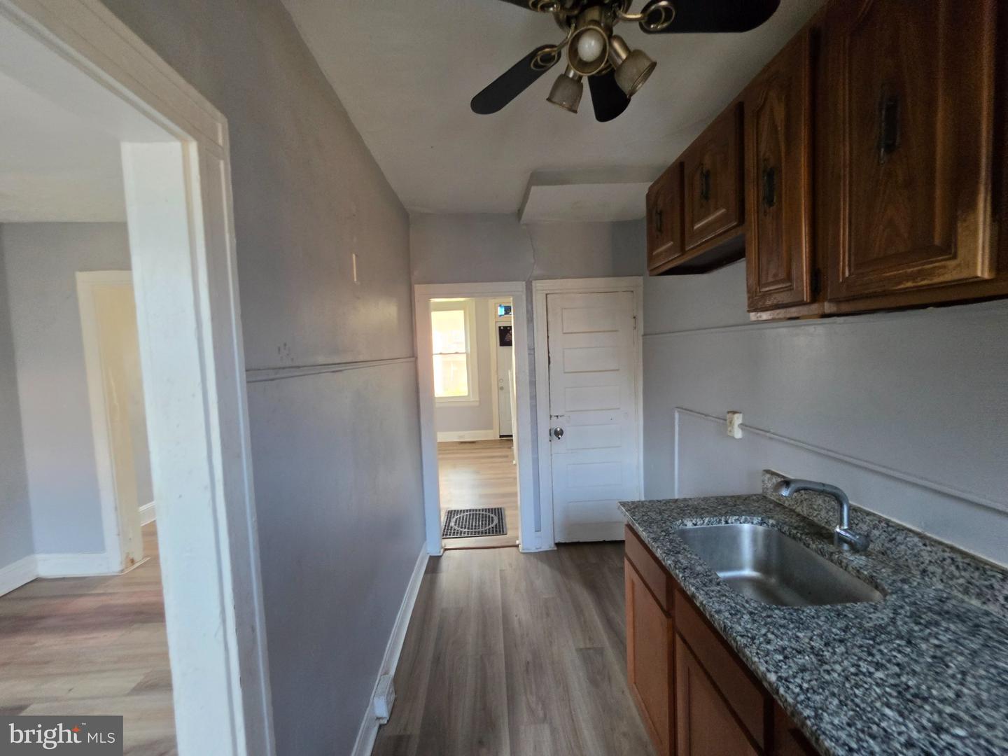 3233 Elmley Ave Property Photo 10