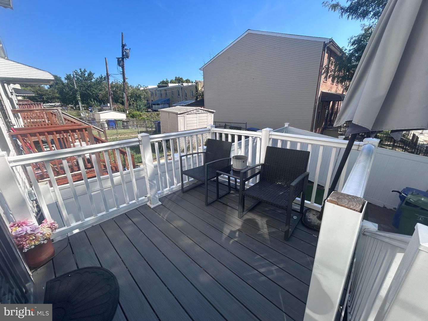 1101 Somerset St Property Photo 13