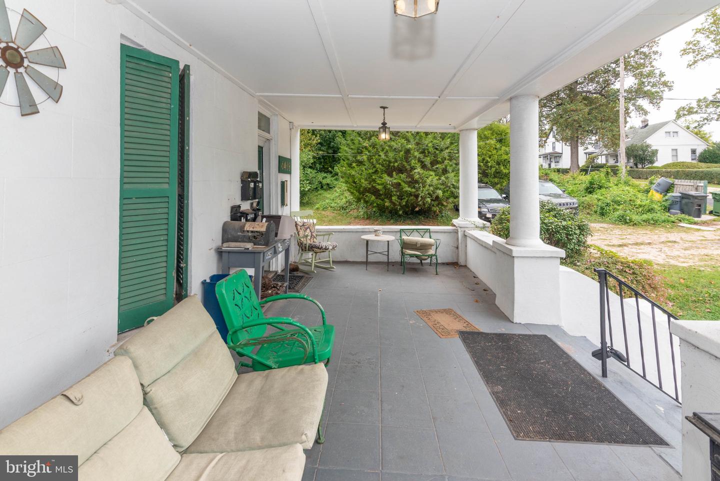 6408 Brook Ave Property Photo 2