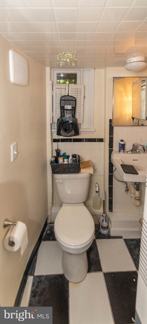 6408 Brook Ave Property Photo 10