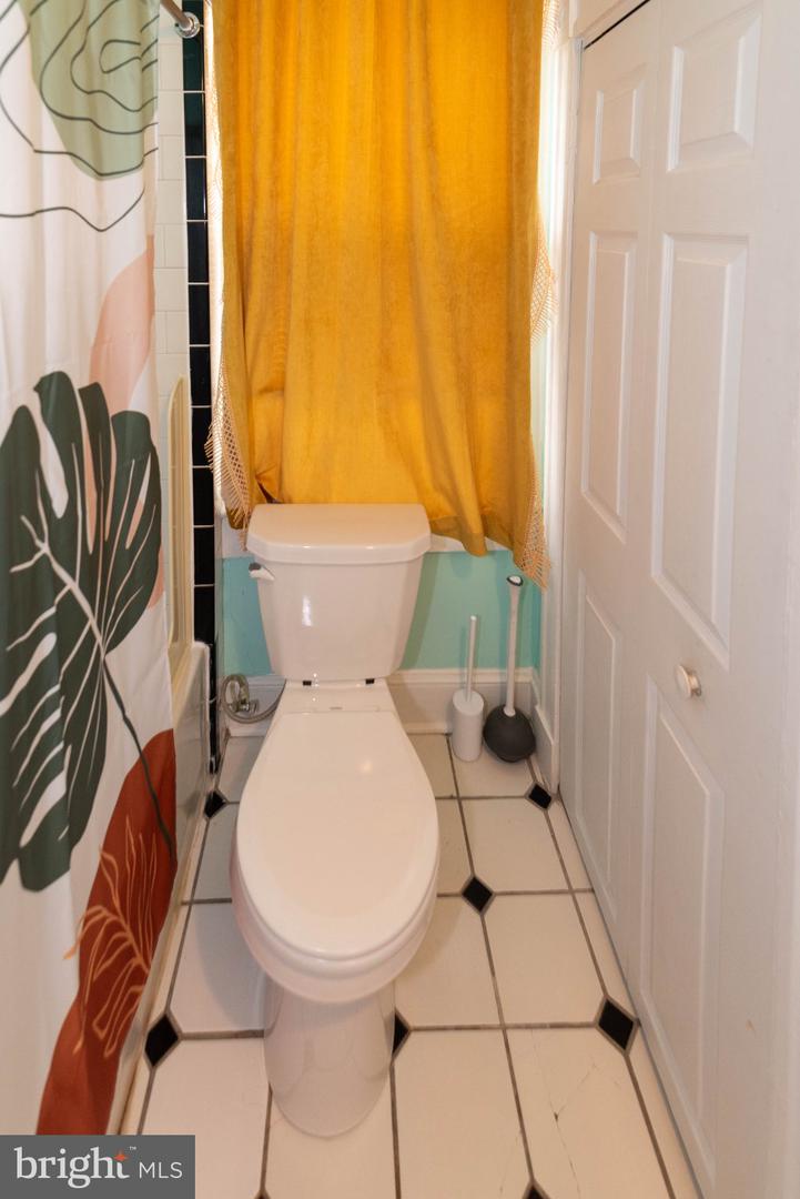6408 Brook Ave Property Photo 28