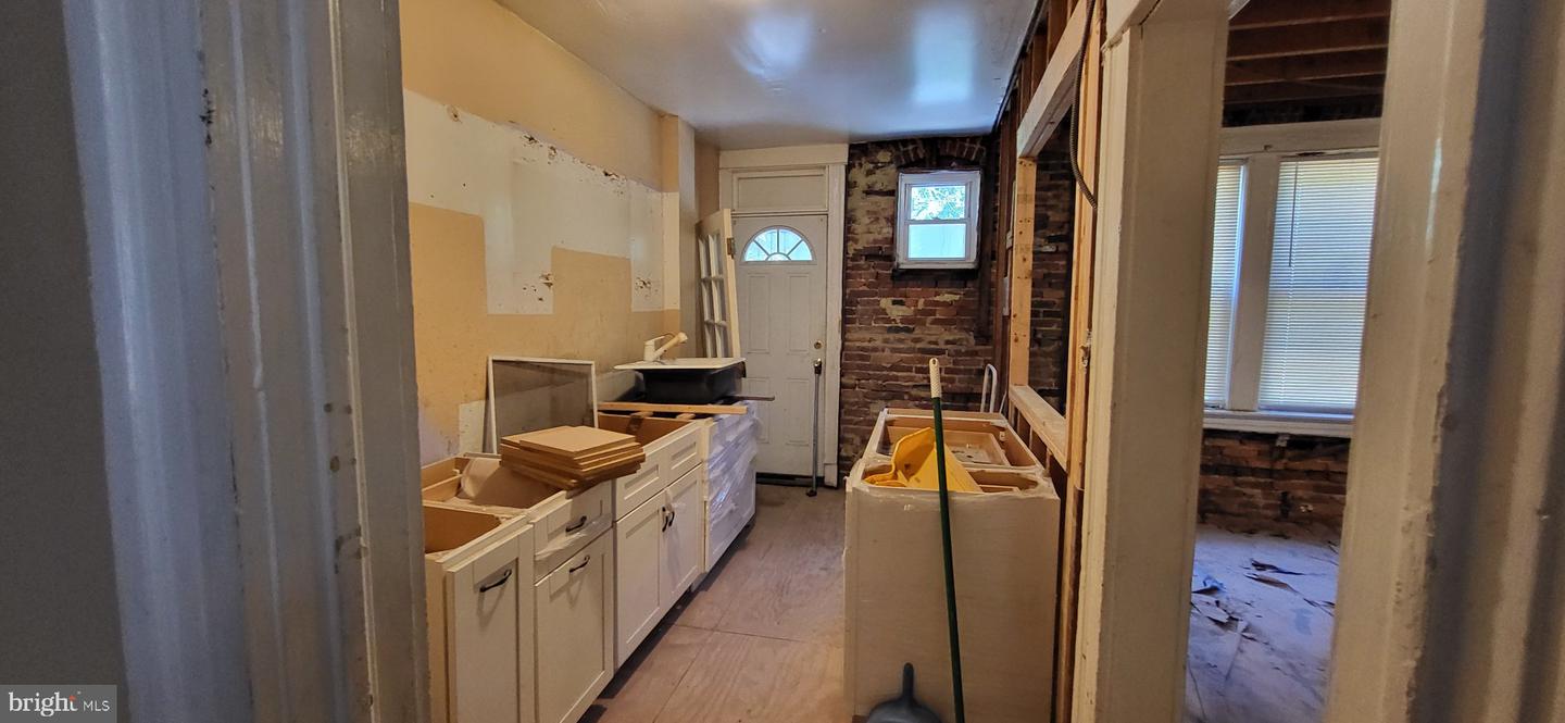 3404 Hilldale Pl Property Photo 6