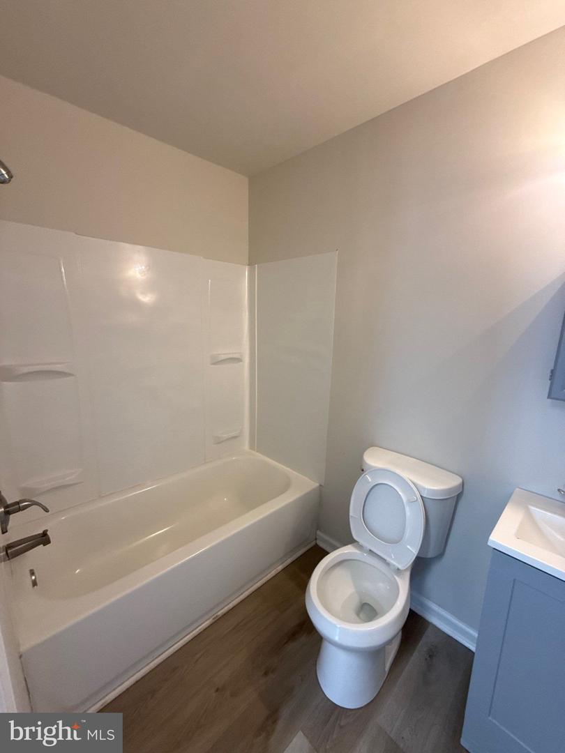 1015 Parksley Ave Property Photo 4