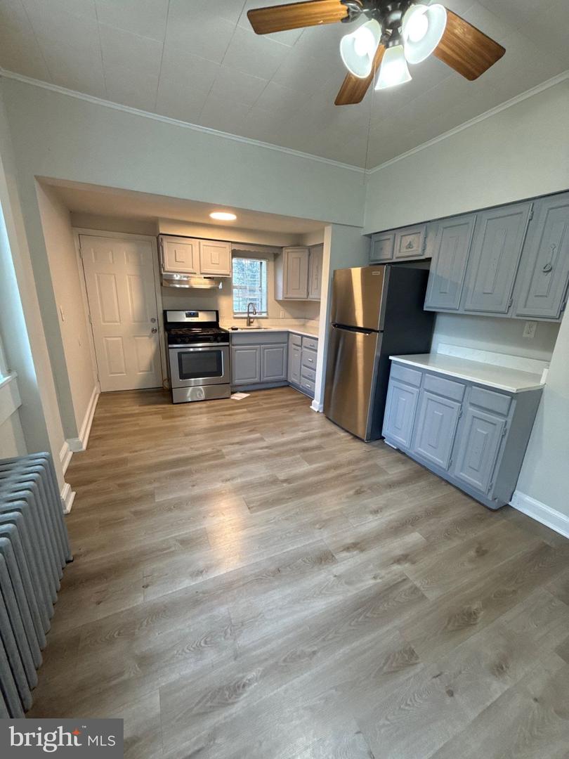 1015 Parksley Ave Property Photo 8