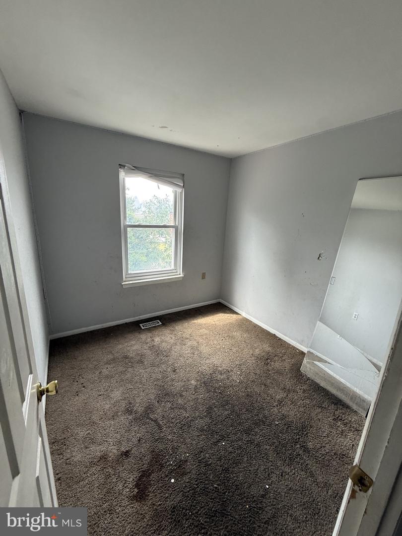 807 Showell Ct Property Photo 11