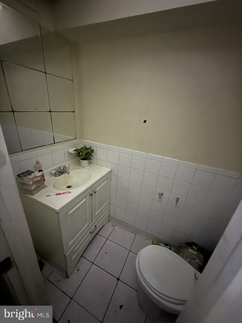 807 Showell Ct Property Photo 12