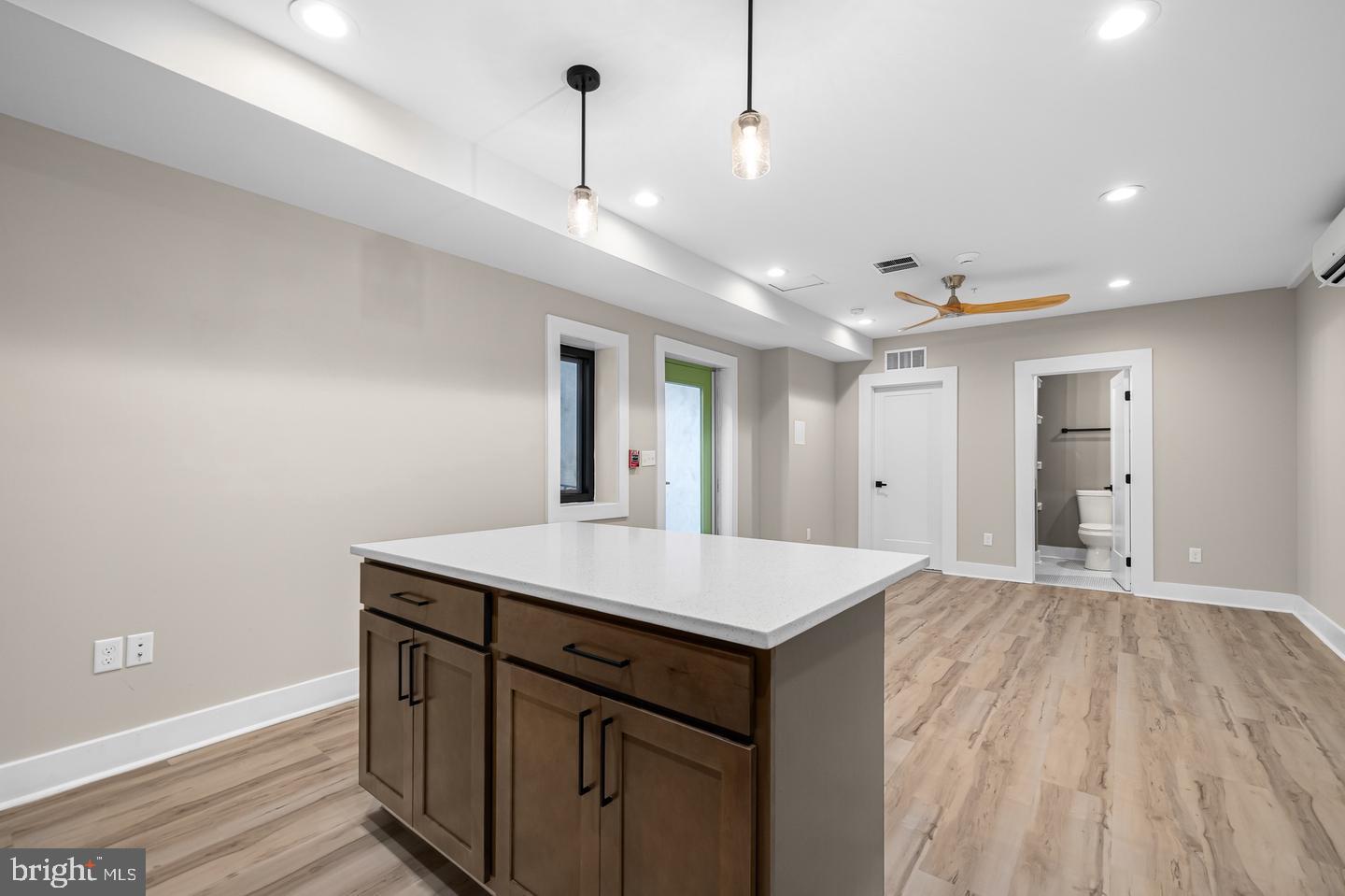 400 S Conkling St #6 Property Photo 12
