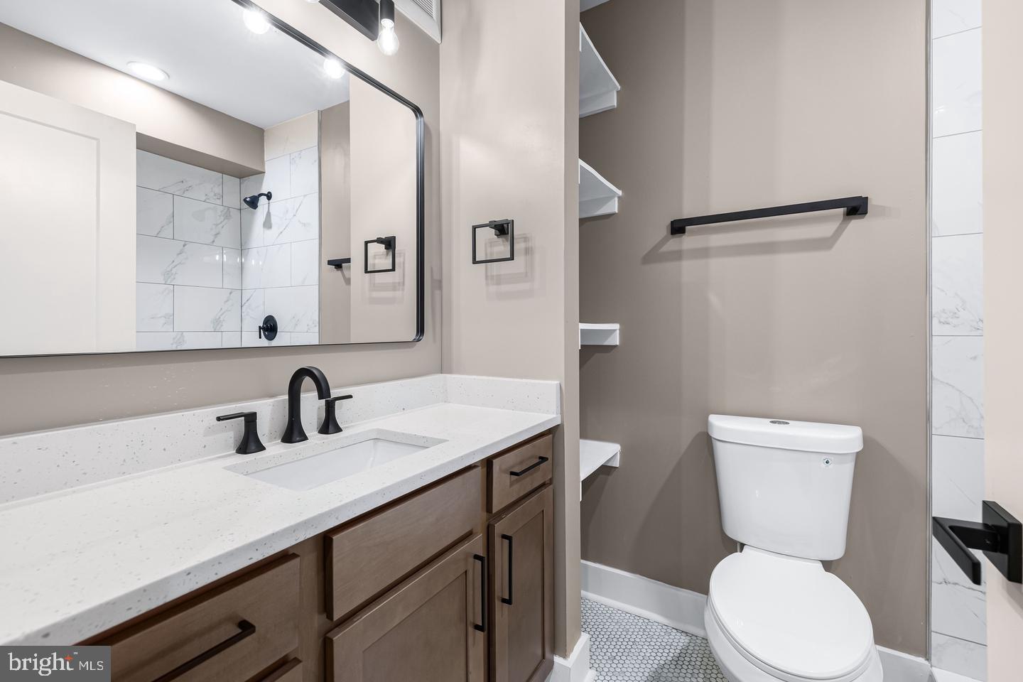400 S Conkling St #6 Property Photo 15
