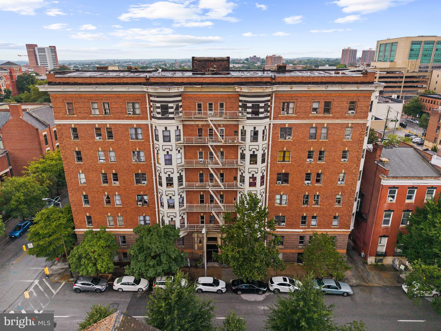 700 Park Ave Property Photo 39