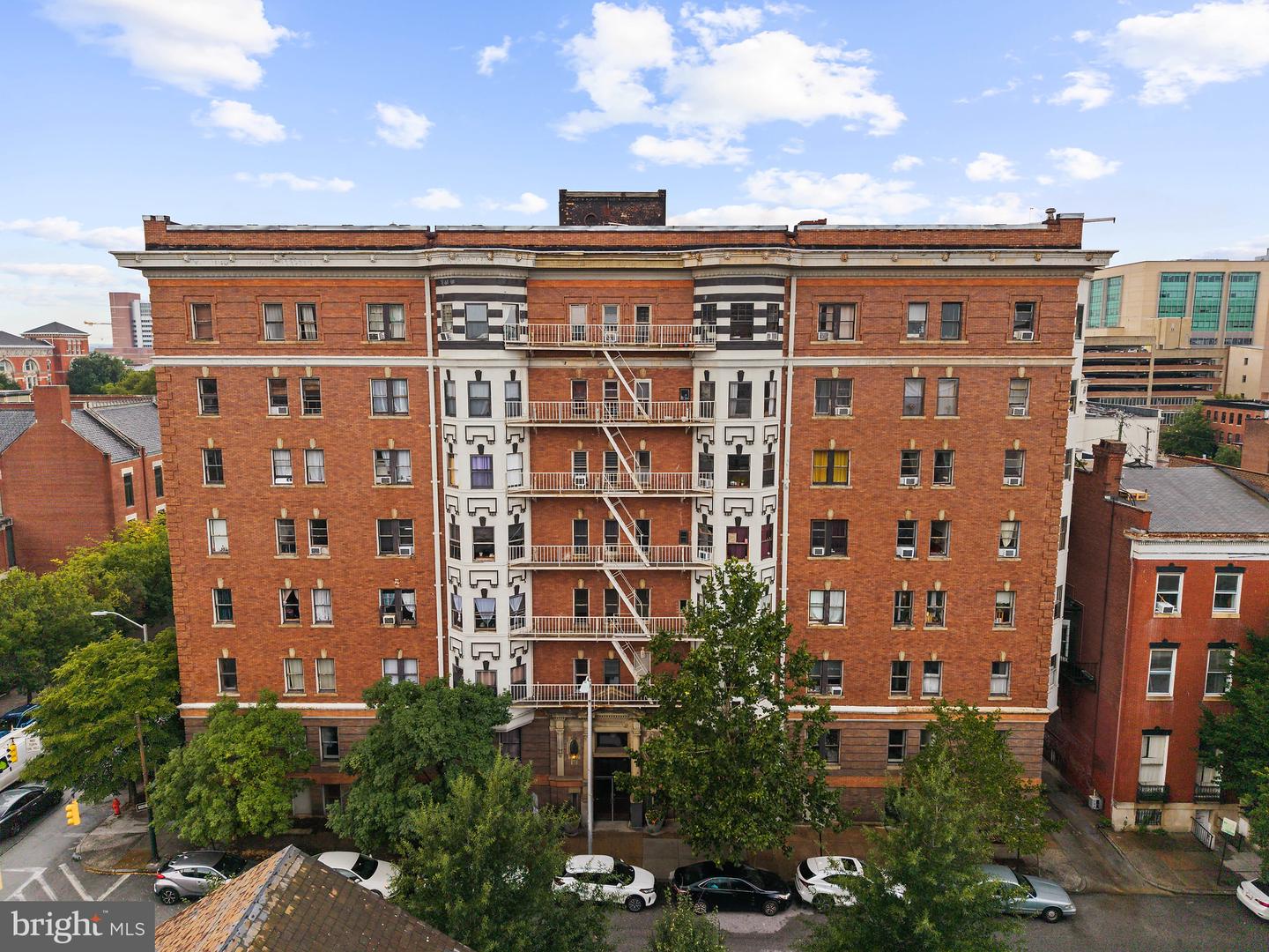 700 Park Ave Property Photo 40