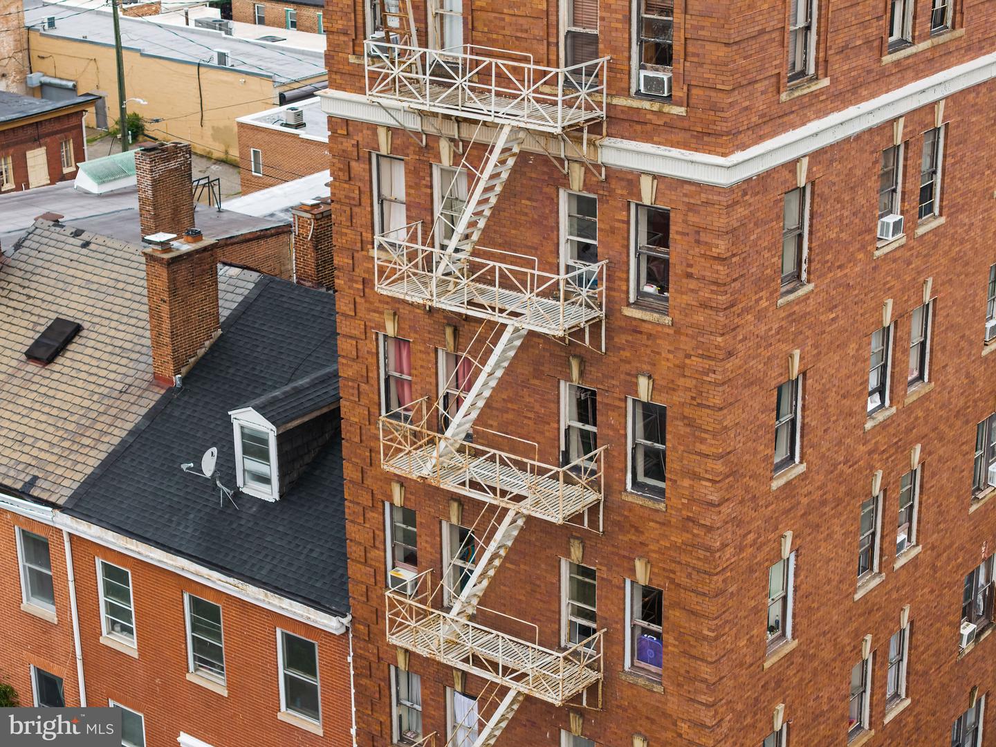 700 Park Ave Property Photo 44