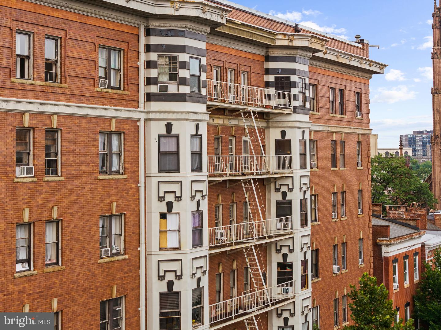 700 Park Ave Property Photo 47