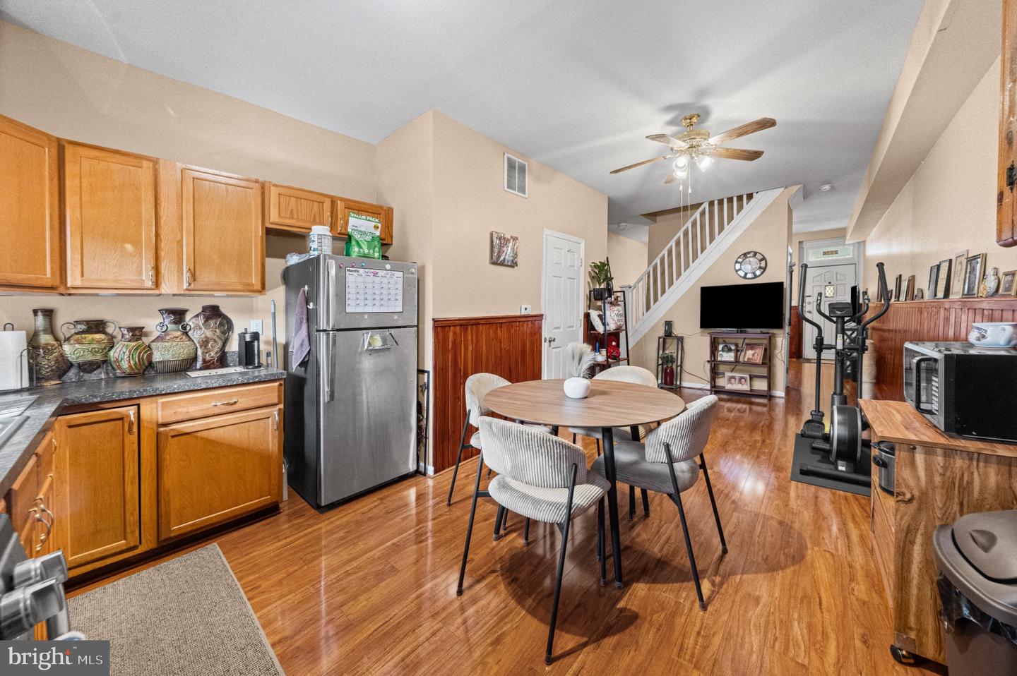 2334 Sidney Ave Property Photo 4