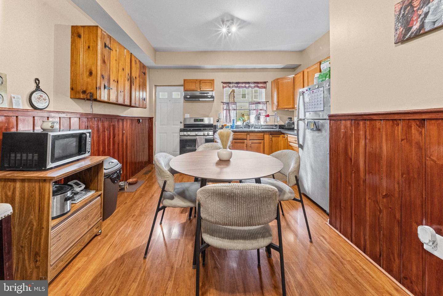 2334 Sidney Ave Property Photo 5