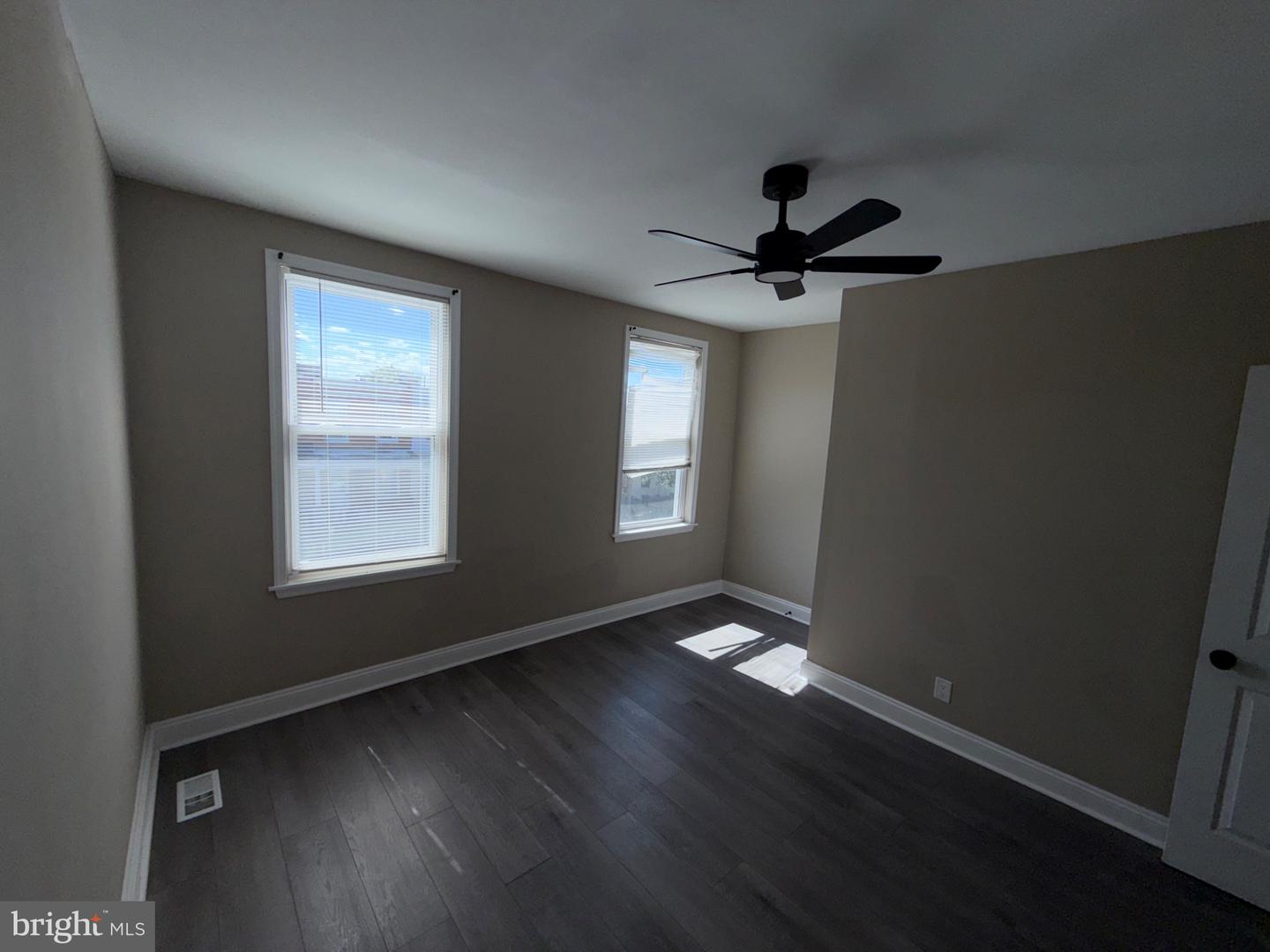2728 E Chase Street Property Photo 9