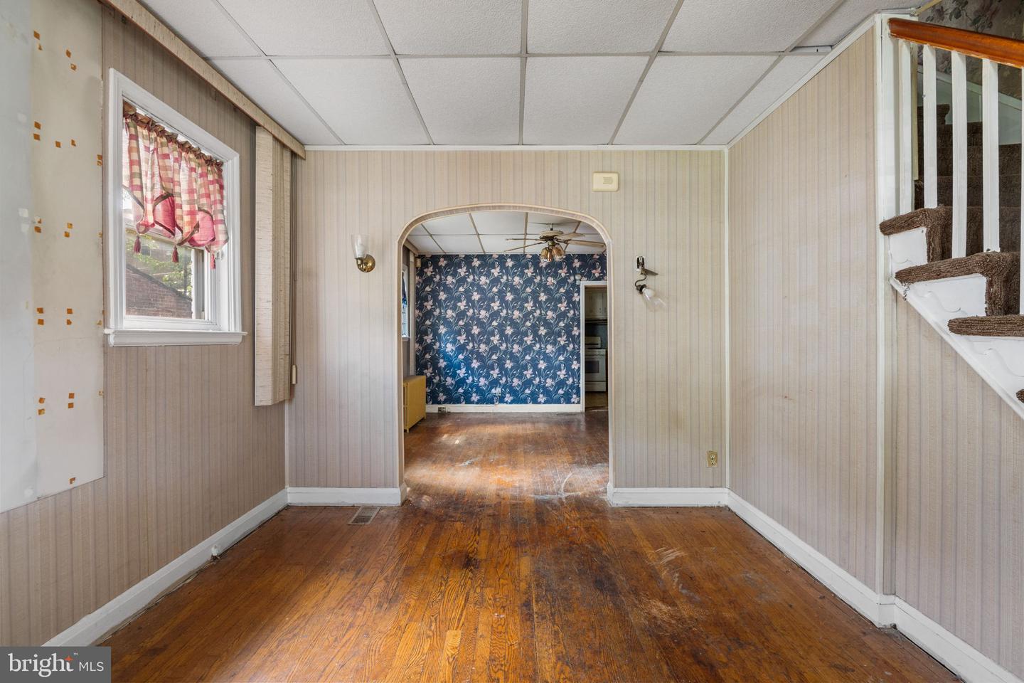 1412 N Dukeland St Property Photo 9