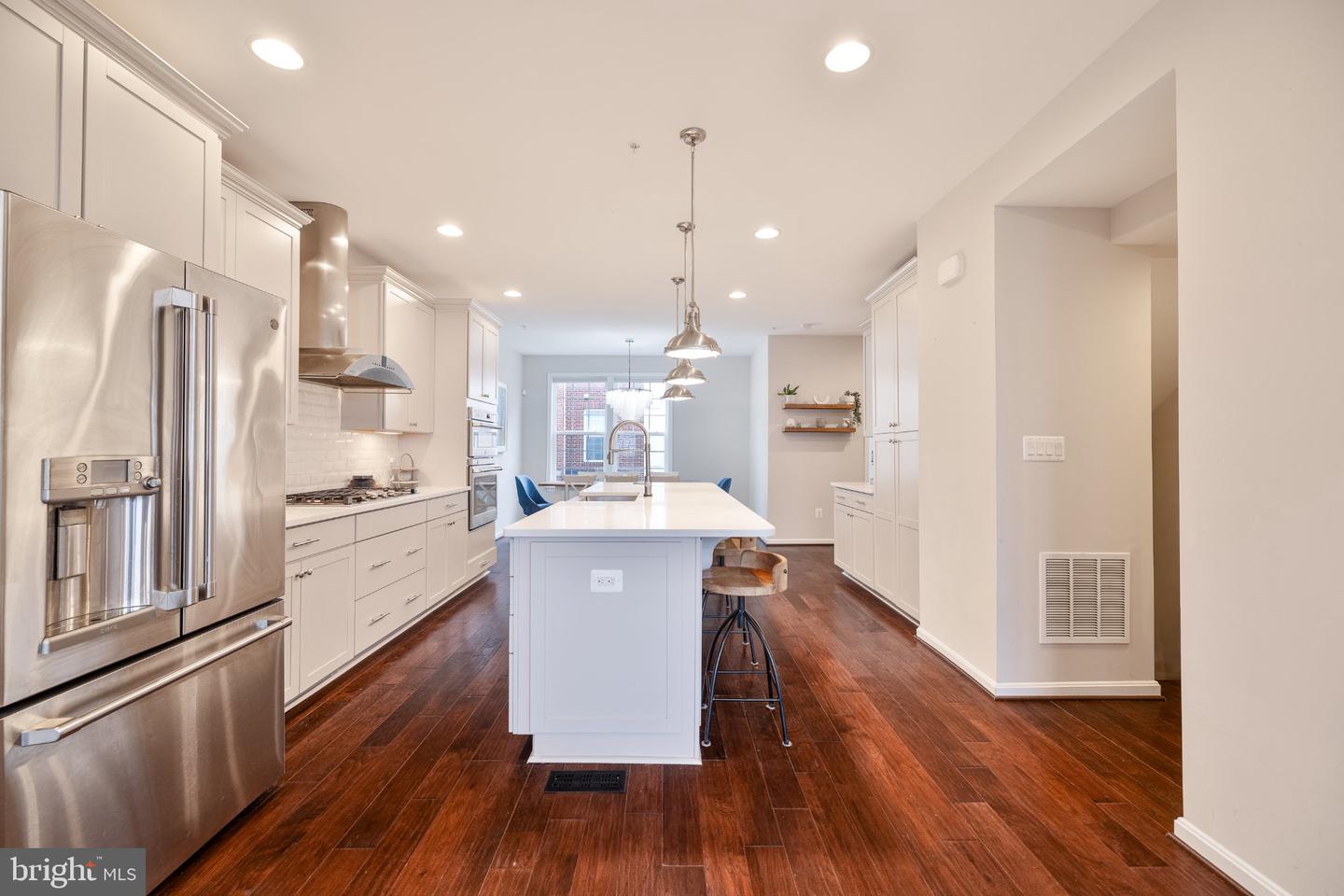 1209 Berry St Property Photo 13
