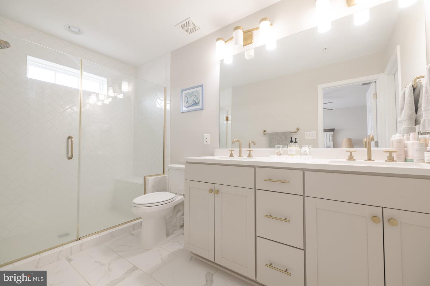 1209 Berry St Property Photo 34