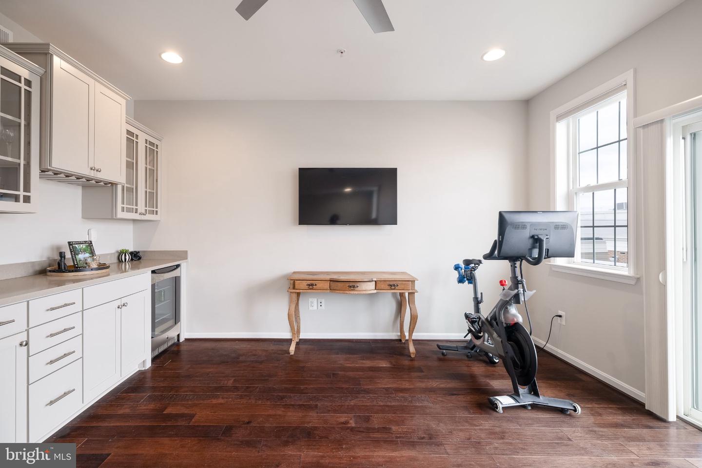 1209 Berry St Property Photo 39
