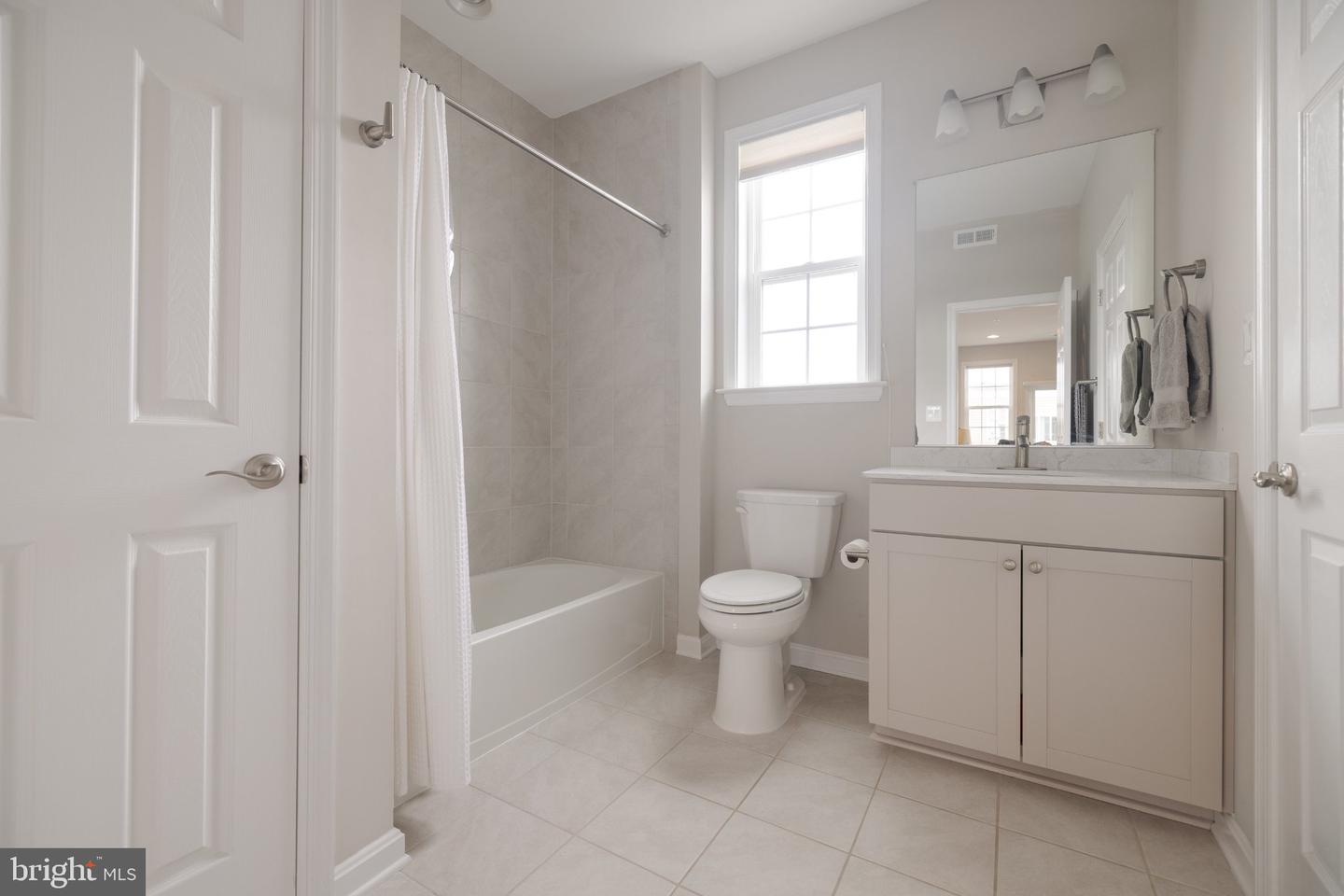 1209 Berry St Property Photo 46