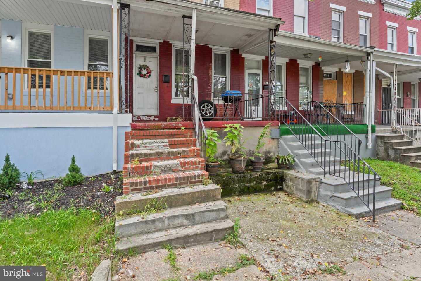 2324 Sidney Ave Property Photo 1