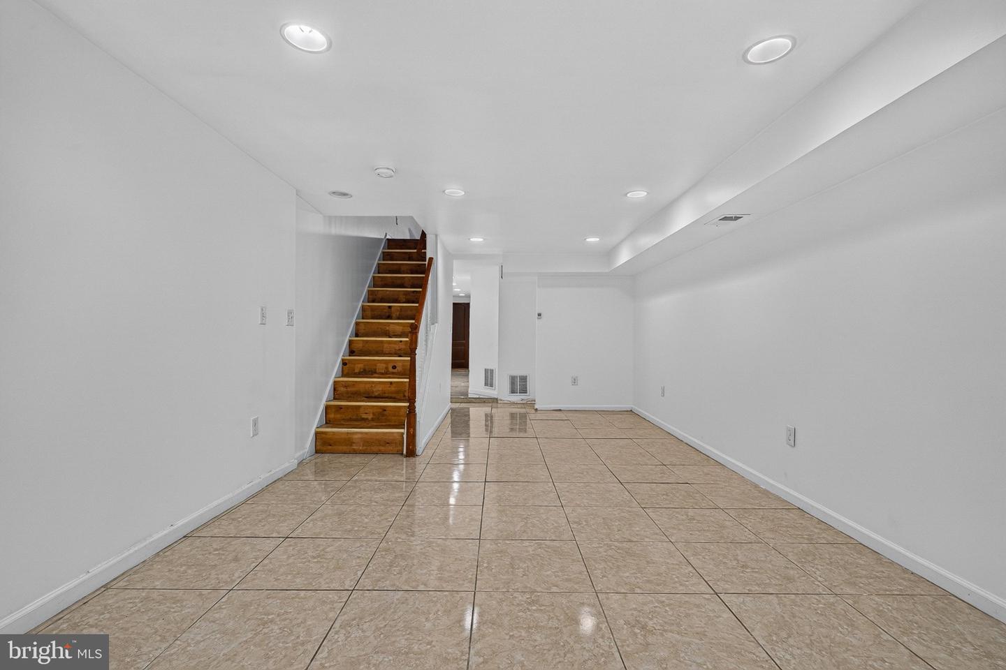 1719 Ruxton Ave Property Photo 26