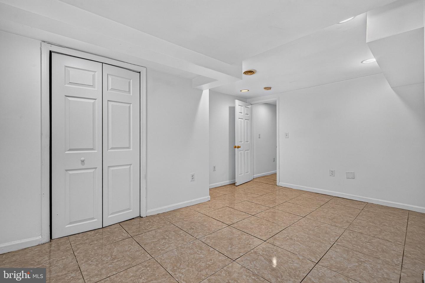 1719 Ruxton Ave Property Photo 37