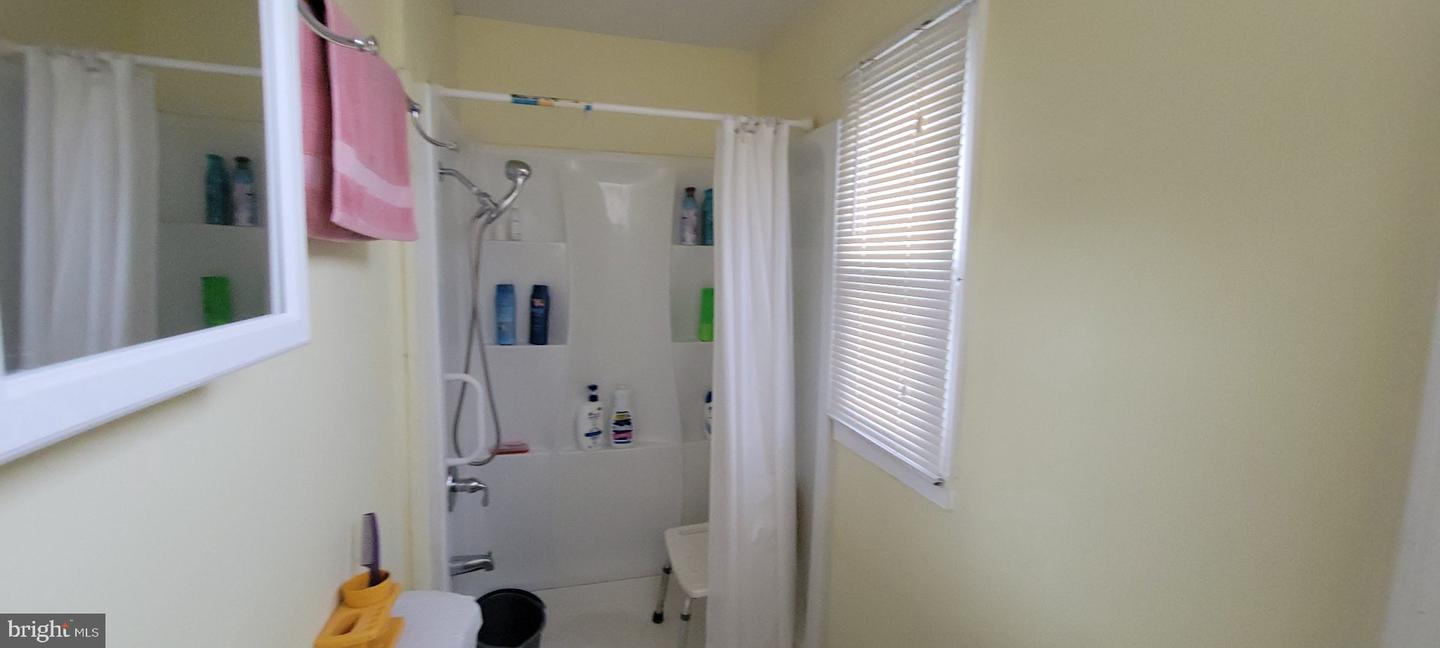 2708 Goodwood Rd Property Photo 2