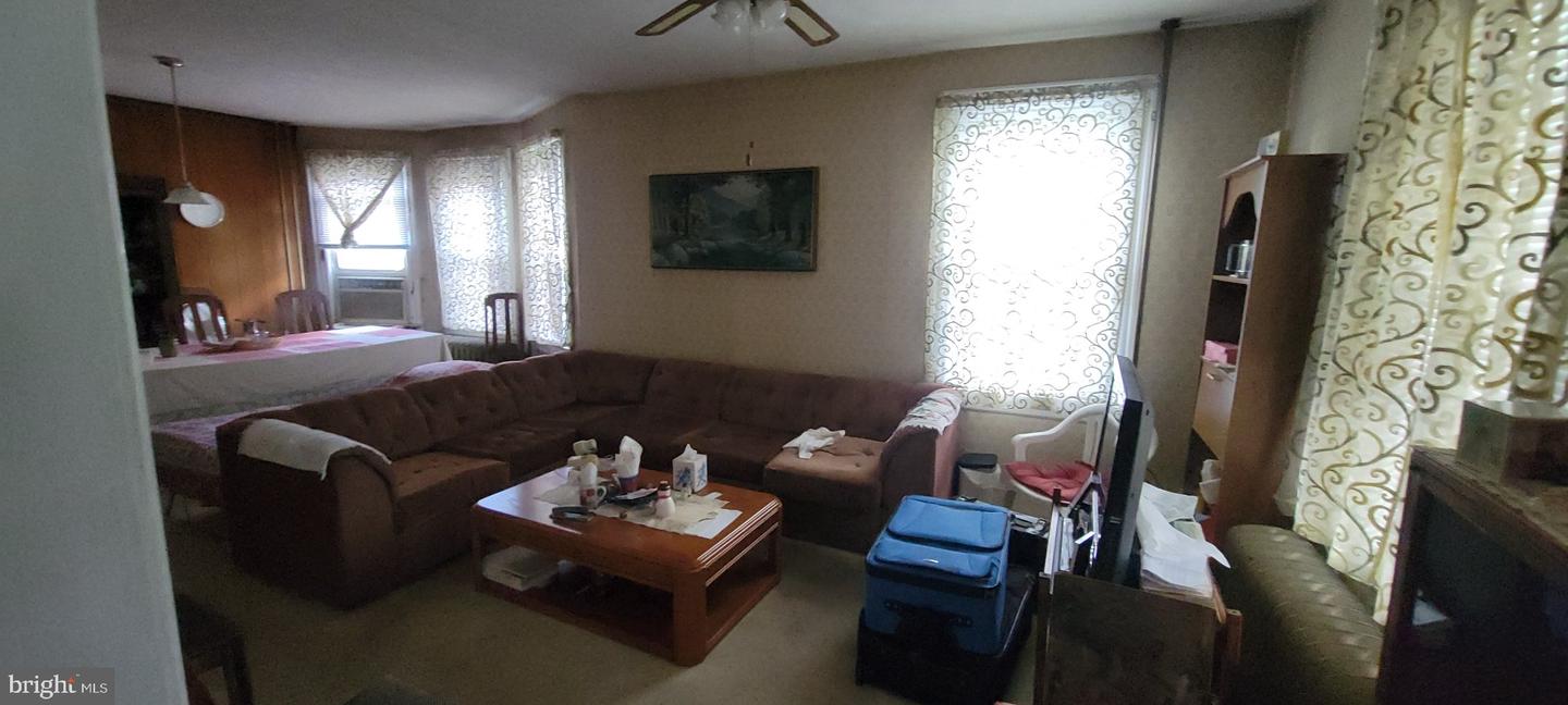 2708 Goodwood Rd Property Photo 4