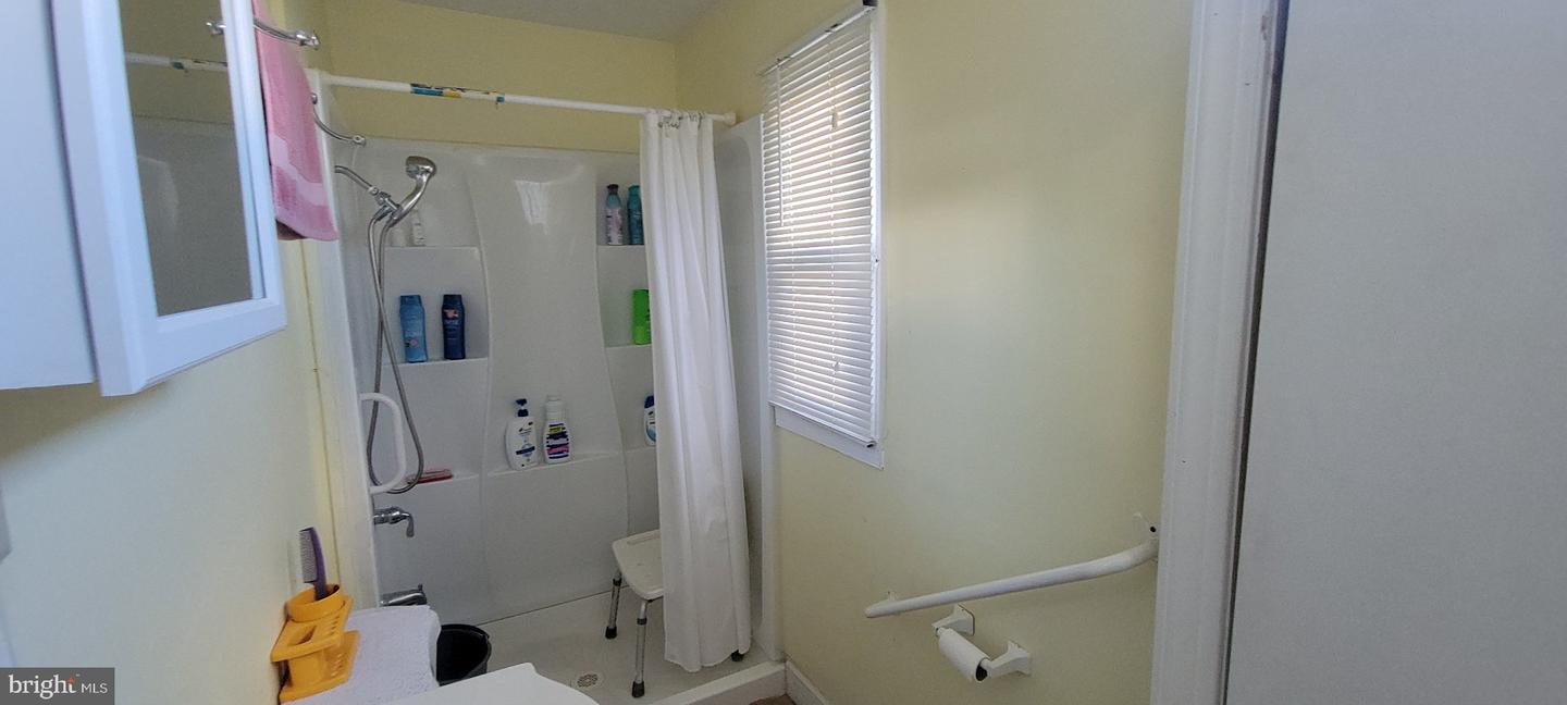 2708 Goodwood Rd Property Photo 6
