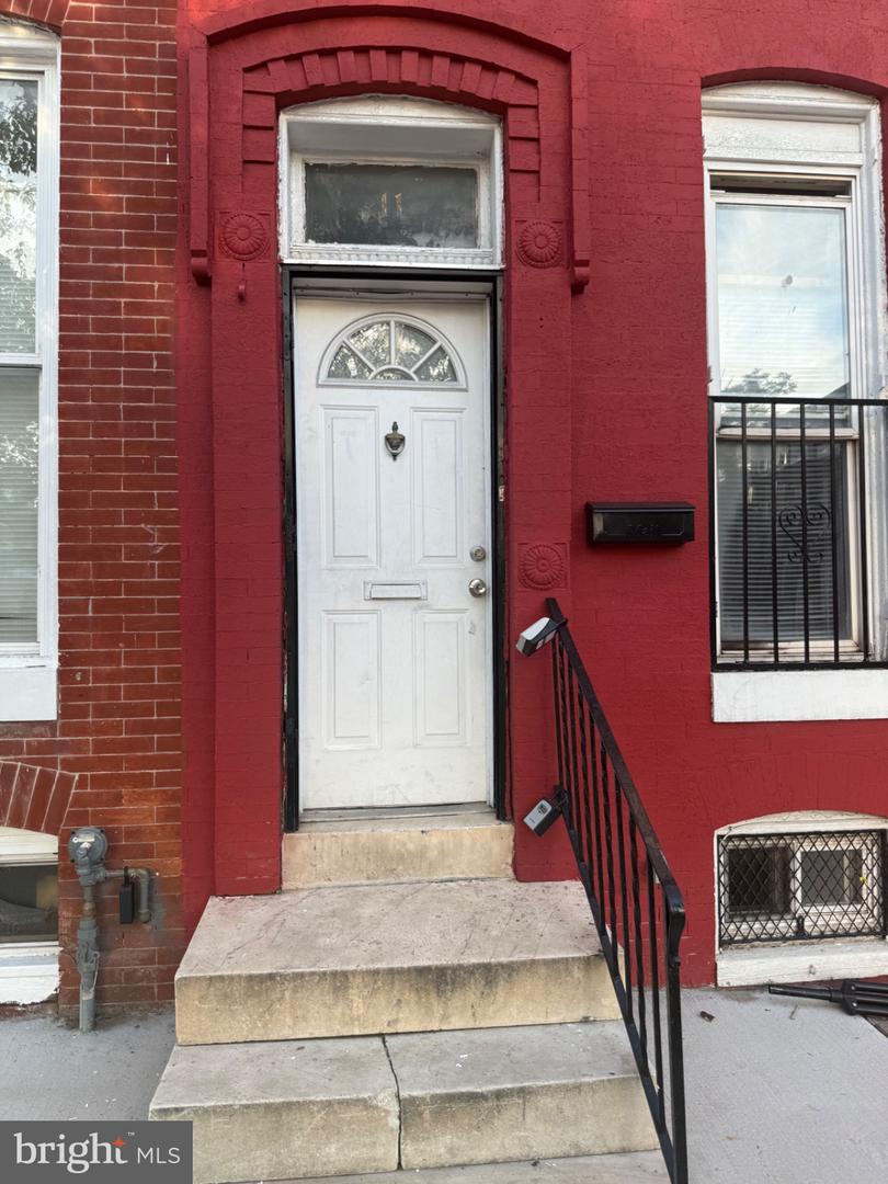 11 N Fulton Ave Property Photo 2