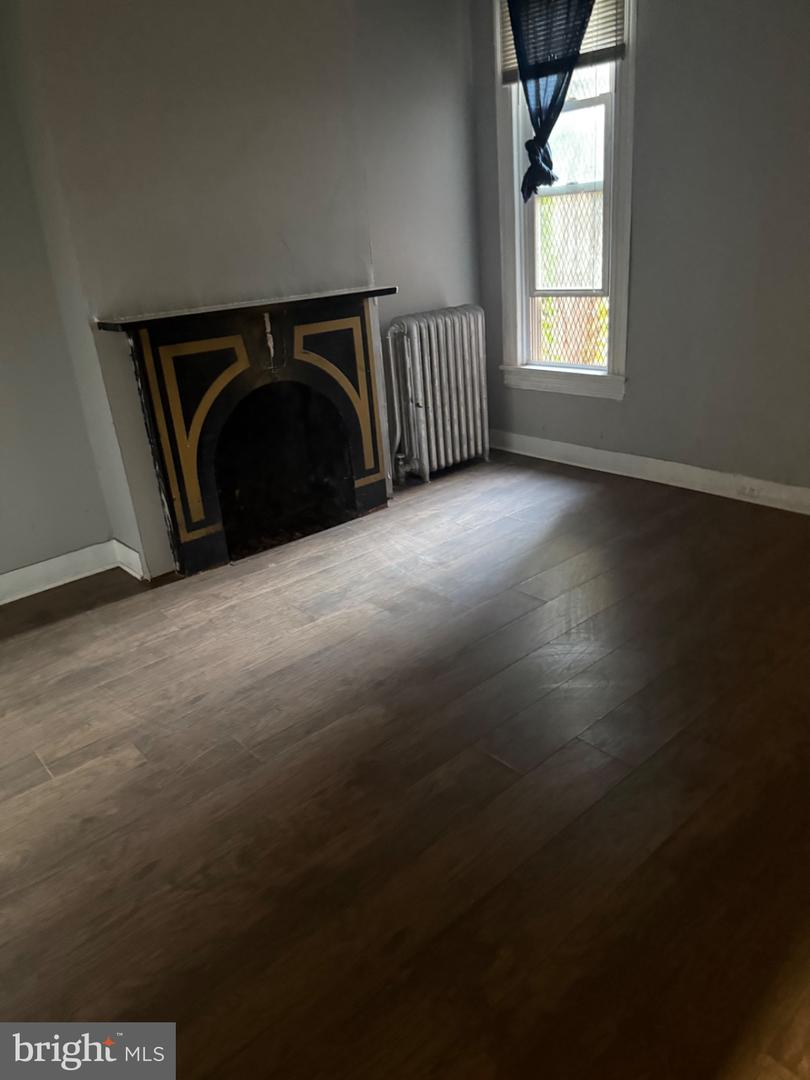 11 N Fulton Ave Property Photo 4