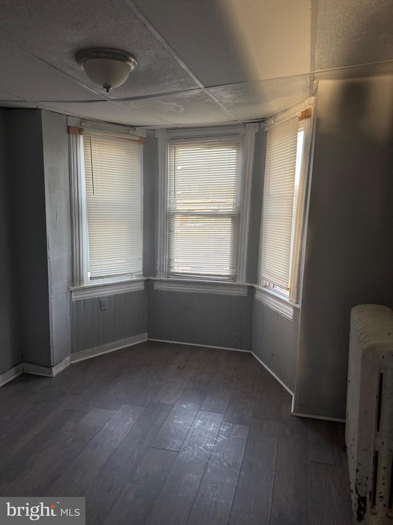 11 N Fulton Ave Property Photo 17